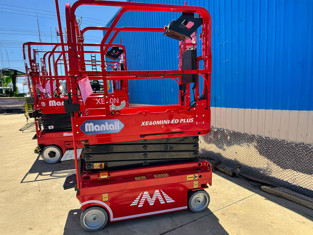 Self Propelled Mini Scissor Lift